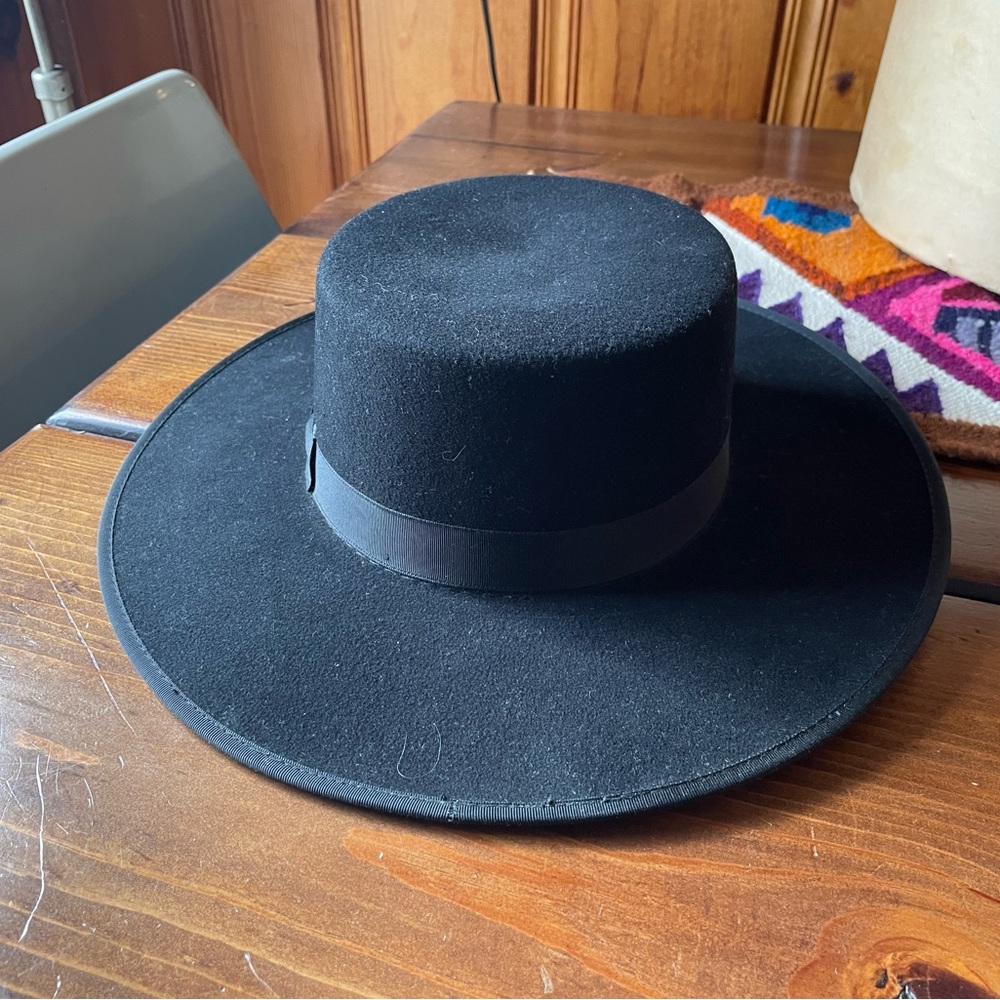 Tardan hat